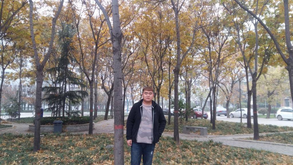 物流管理学院市场营销1601班李佳男同学