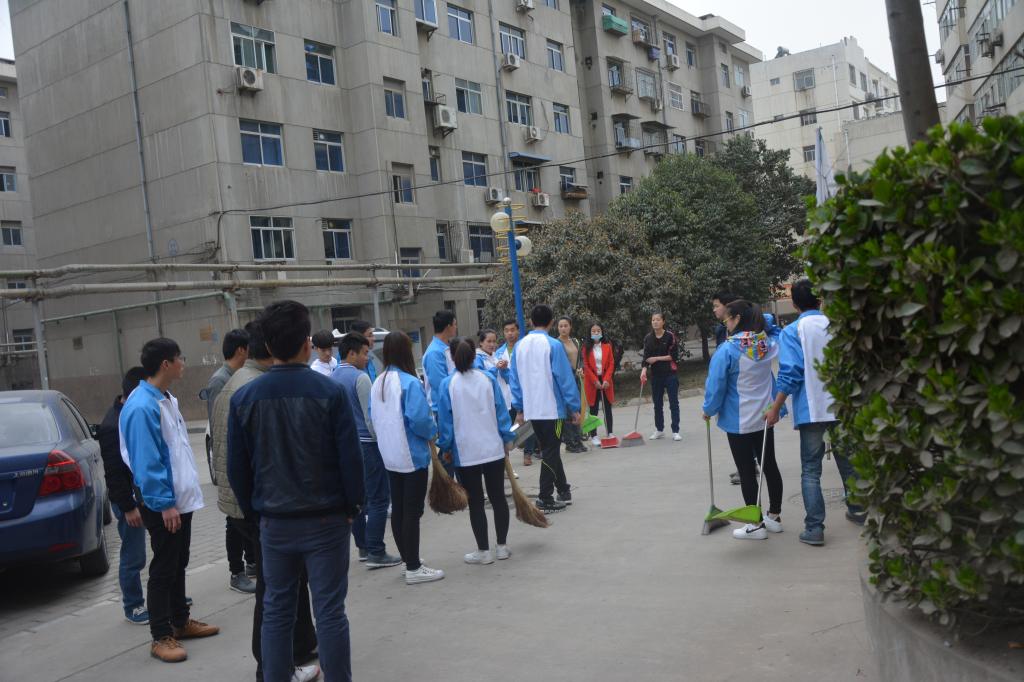 汽车与物流学院学生会同学们精神抖擞